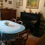 Charming House In Scy, Hamois With Enclosed Garden בית נופש
