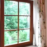 Charming House In Scy, Hamois With Enclosed Garden בית נופש Scy