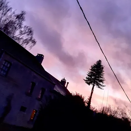 Charming House In Scy, Hamois With Enclosed Garden 펜션